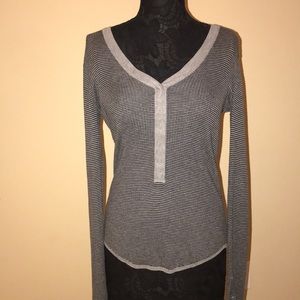 Lululemon V neck top